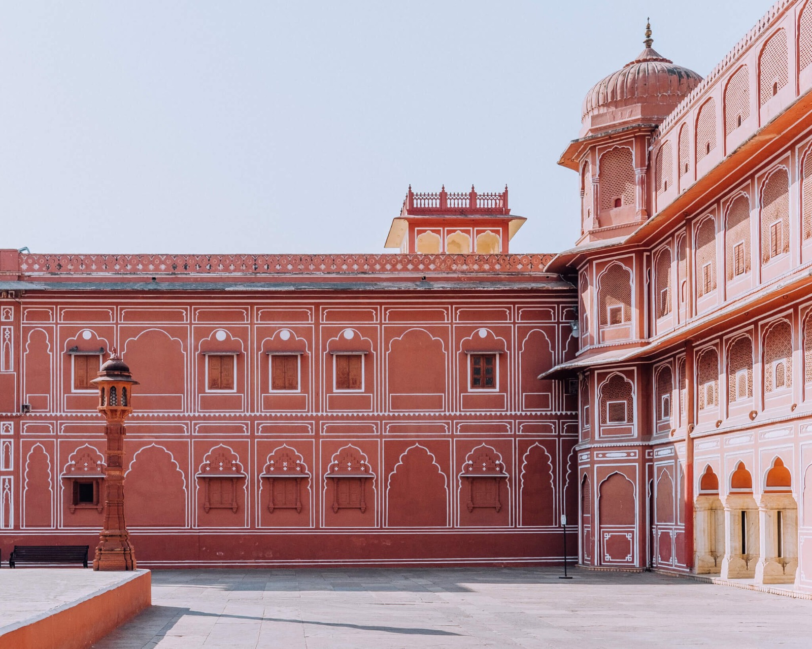 Luxury 4-Days Golden Triangle tour with BMW/Mercedes Car